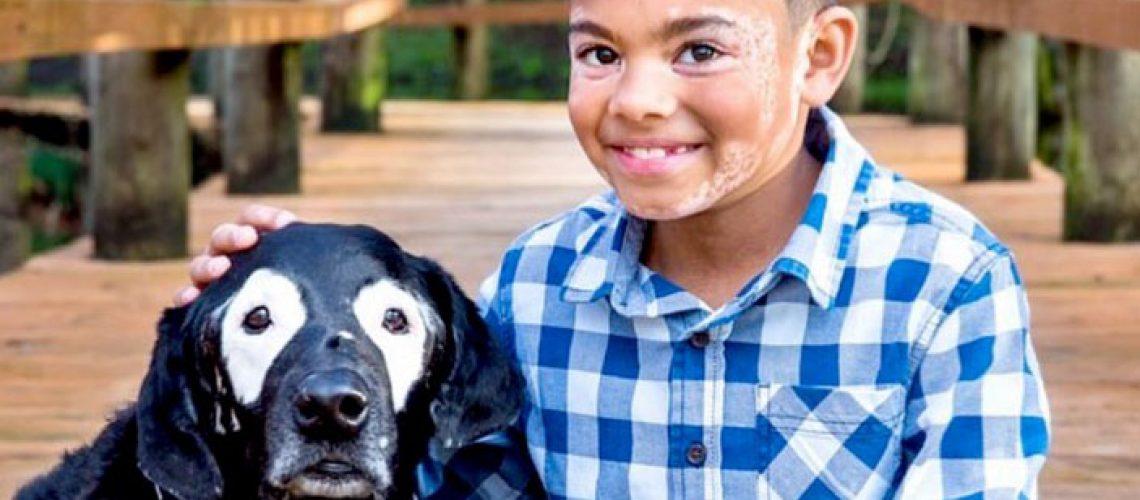 Carter, de 6 anos, venceu a depressão após
conhecer o Rowdy (Foto: Reprodução)
